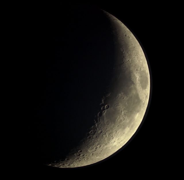 Mond 15. 6. 2021 - 19:36:45 UTC